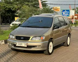Toyota Picnic 2000 Bensin