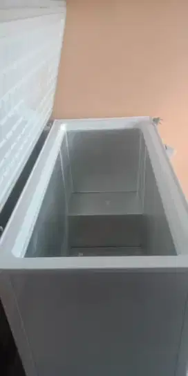 freezer bekas rasa baru
