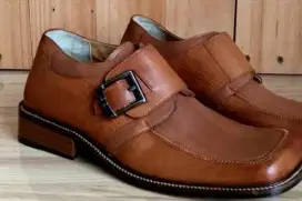 Sepatu Donaltelo size 42 kulit
