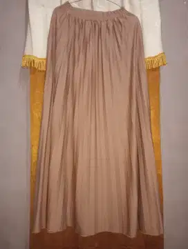 Rok Panjang Wanita
