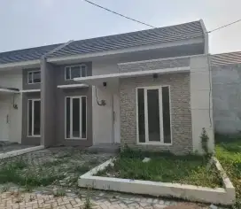 Kingston Park CC-17, Menganti, Gresik