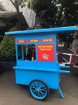 Jual butuh gerobak bekas mie ayam bakso (kondisi sangat bagus)