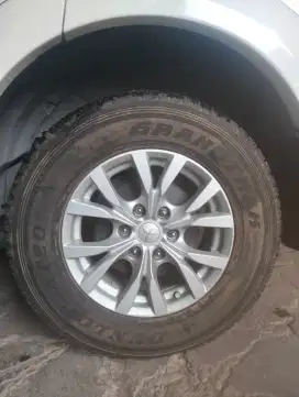 velg+ ban bekas