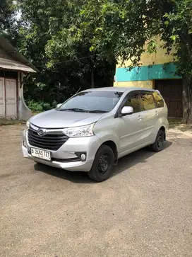 Daihatsu Xenia R MT STD 2018
