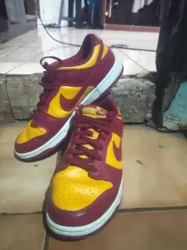 Nike Retro Low Midas Gold