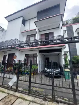 Rumah siap huni di pondok kelapa Jakarta Timur