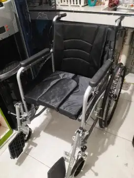 Kursi roda baru