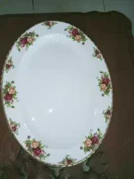 1pcs Piring besar Oval royal albert
