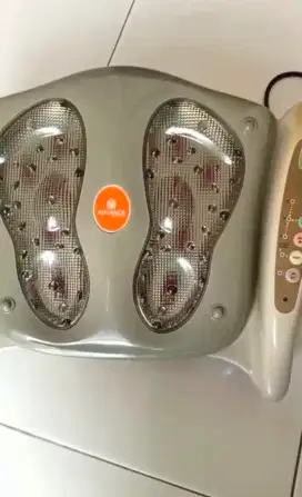 Sumo foot therapy advance