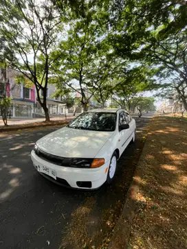 Mazda Familia 1999 Bensin