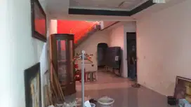 Disewakan Rumah Pojok 2 Lantai Di Margahayu Raya
