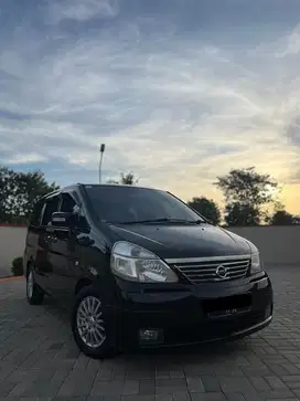Nissan Serena 2011