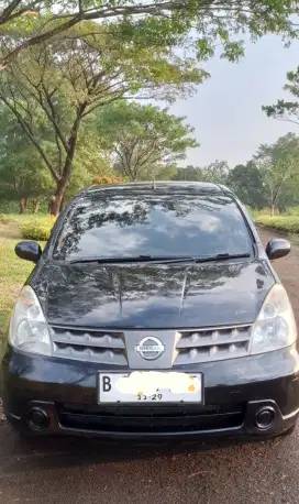 Livina XV 1500 CC, automatic tahun  2010