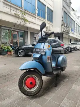 Vespa Excel 200
