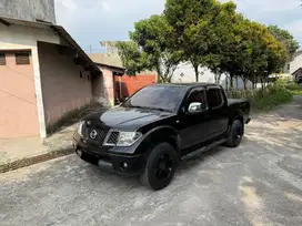Nissan Frontier Navara 4x4 2.5 matic diesel 2007 Hitam Double Cabin ||