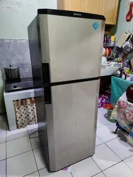 Butuh Cepat! Kulkas Sanken SK-V231 Second Mulus, Hrg Nego Sampai Deal!