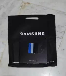 Samsung Z Fold 5
