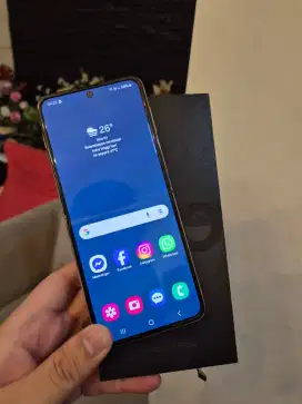 Samsung Z Flip 4 8/256 Ex SEIN