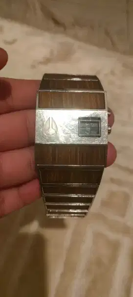 Jam tangan nixon rotolog