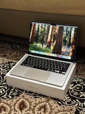 Macbook Air M3 2024 8/256