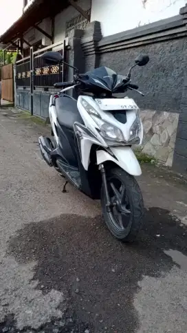 Honda Vario 125 tahun 2014 KZR CBS ISS tipe tertinggi mulus pjak hidup