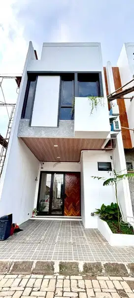 Rumah Selasar, Dekat Stasiun Depok Lama, 2 LANTAI, Murah di Kota Depok
