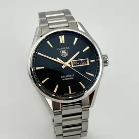 TAG Huer Carrera Day Date Black Dial and Gold Indexs, WAR201C