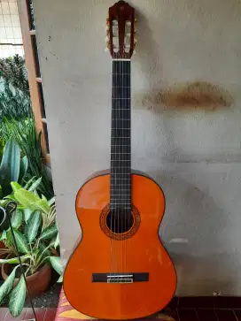 Gitar klasik yamaha