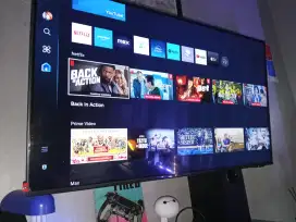 Samsung 43 inch
Model DU 8000
Smart tv