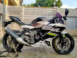 Kawasaki Ninja 250cc llengkap mesin segel keterangan Detail dibawah