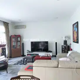Dijual Rumah Mewah di Cluster Anggur