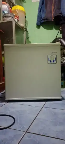 Kulkas mini/ portable