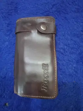 Dompet kulit asli merk Fossil