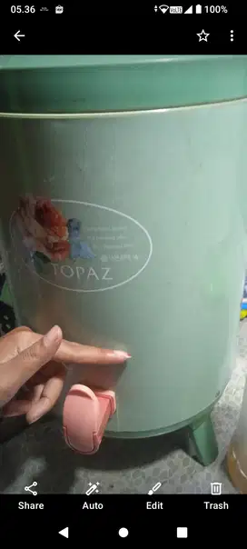 Di butuhkan karyawan untuk jaga es teh