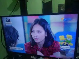 Dijual cepat Tv AQUA 32in  sudah Digital