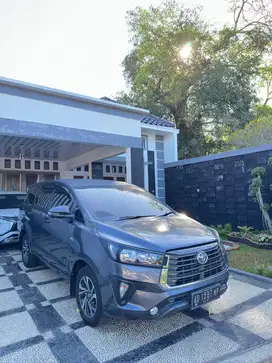 Dijual Innova Reborn A/T Abu grey