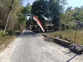 Tanah pekarangan Utara pasar jambon