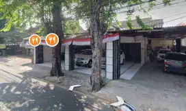 RUMAH & SHOWROOM MOBIL DI PONDOK KOPI