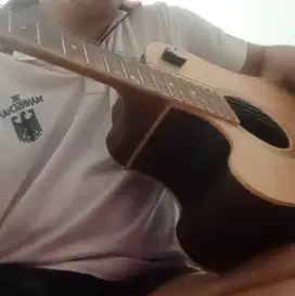 Dijual gitar martin akustik elektrik