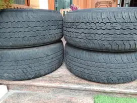 Ban Dunlop ex Pajero
