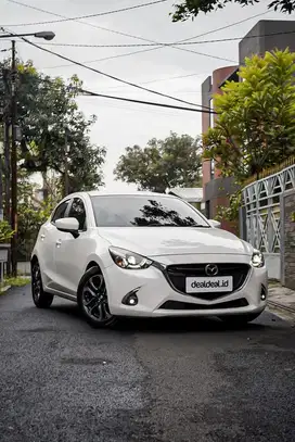 ISTIMEWA MAZDA 2 R 2017 MATIC AT SKYACTIVE PLAT D