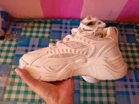 Sepatu Preloved