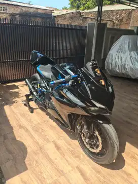 CBR 250RR CBR 250 RR BABY BLACK 2019