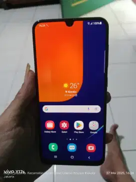 bantuin tmen mau jual galaxy a50s 4/64 fullsett msih mulus bgtt