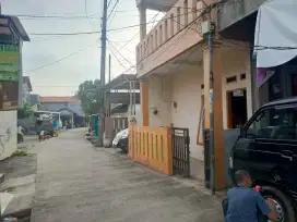 Di kontrakan rumah