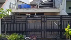 Dijual Rumah Lama ( Butuh Renovasi )