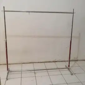 Gawang display baju usaha pakaian