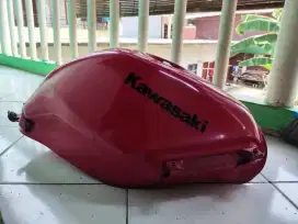 Tanki ninja 250 karbu