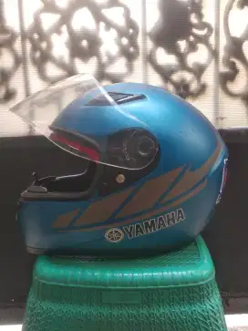 Helm yamaha siap pakai