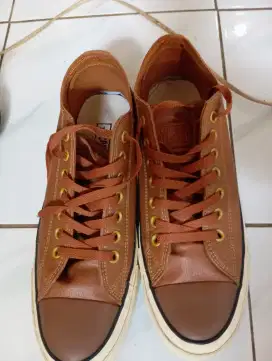 Jual sepatu sesuai d foto